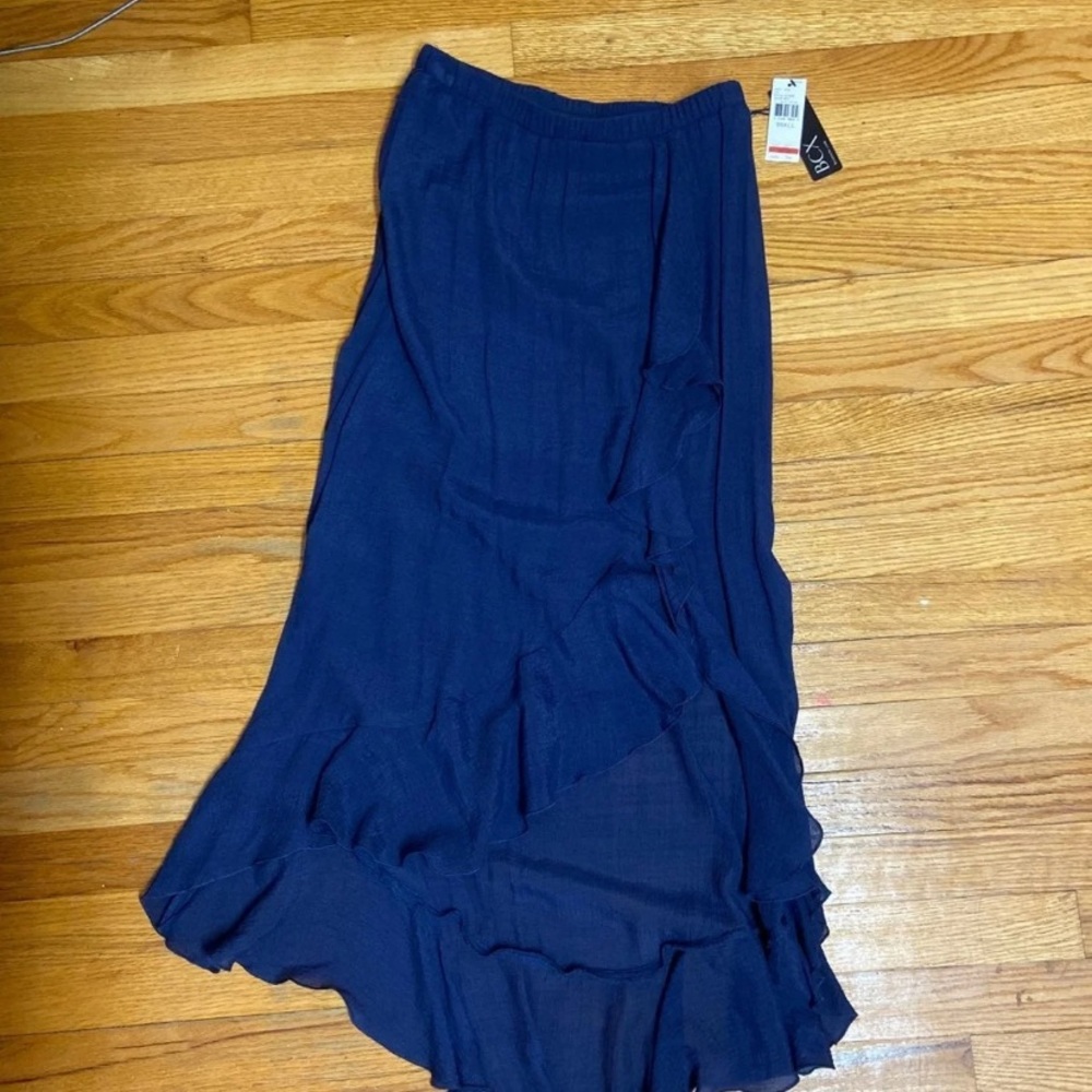 BCX High low navy skirt